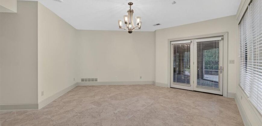 1416 Woodbury Drive, Liberty, MO 64068