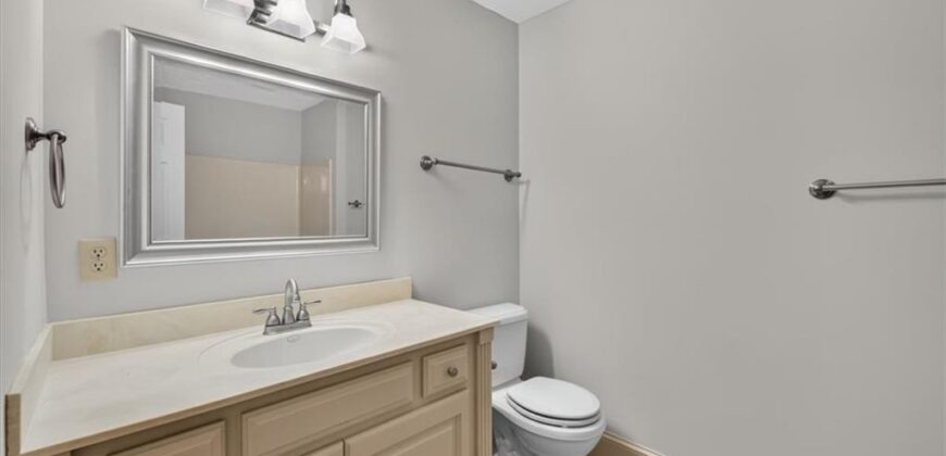 1416 Woodbury Drive, Liberty, MO 64068