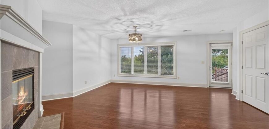 1416 Woodbury Drive, Liberty, MO 64068