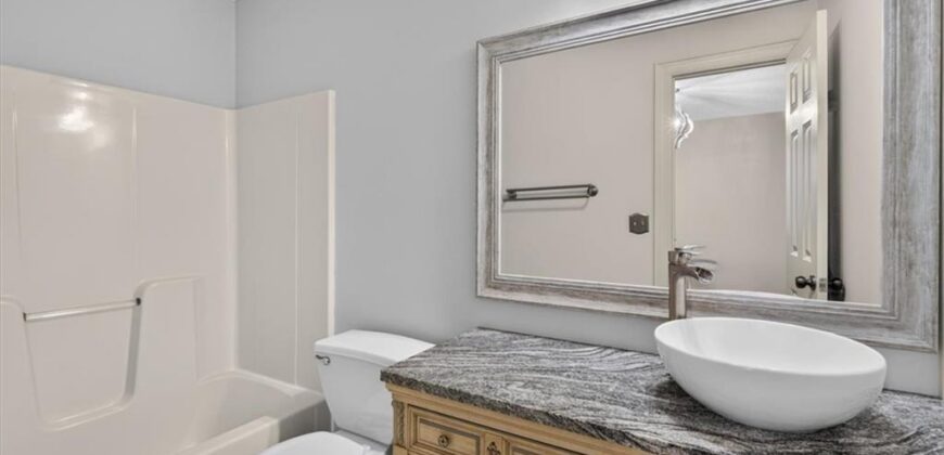1416 Woodbury Drive, Liberty, MO 64068