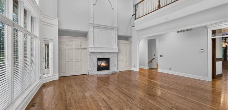 1416 Woodbury Drive, Liberty, MO 64068