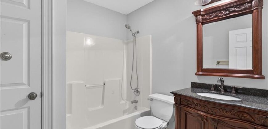 1416 Woodbury Drive, Liberty, MO 64068