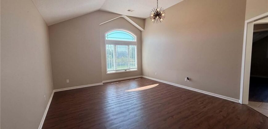 7912 NE 111th Street, Kansas City, MO 64157