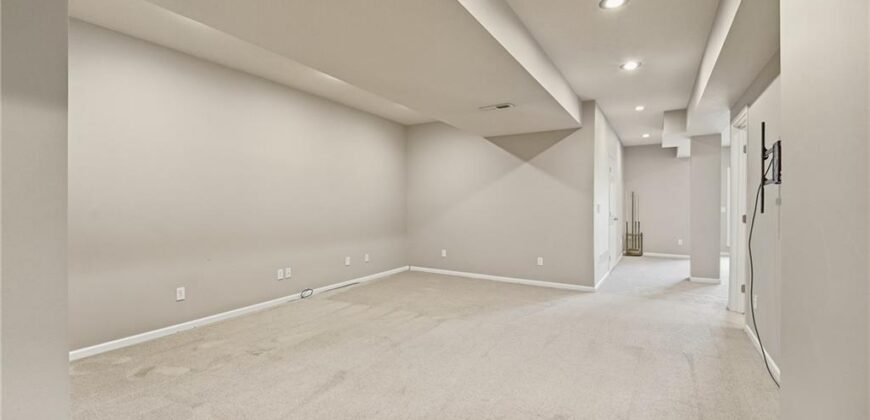 1104 NW 91st Terrace, Kansas City, MO 64155