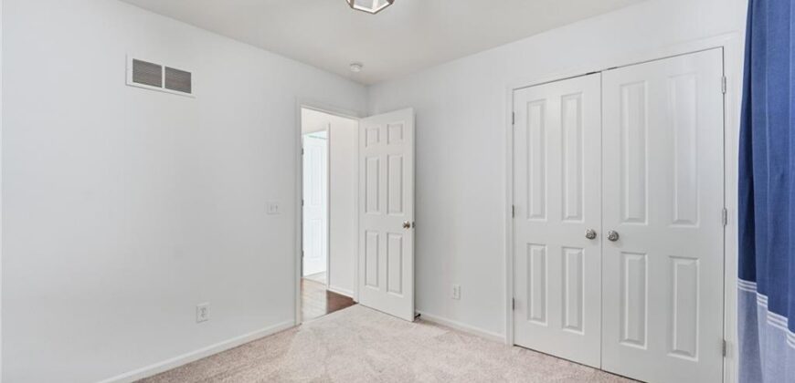 1104 NW 91st Terrace, Kansas City, MO 64155