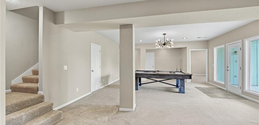 1104 NW 91st Terrace, Kansas City, MO 64155