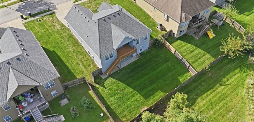 1104 NW 91st Terrace, Kansas City, MO 64155