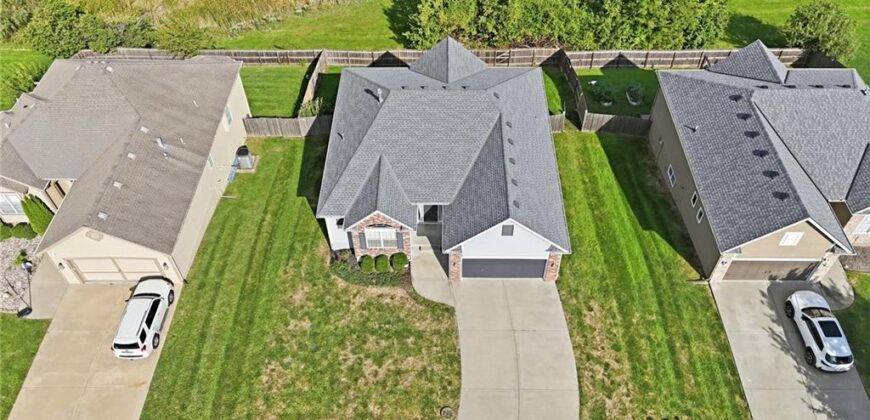 1104 NW 91st Terrace, Kansas City, MO 64155