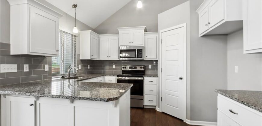 7700 N Lawn Avenue, Kansas City, MO 64119
