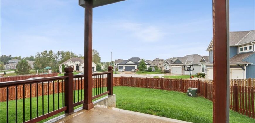 7700 N Lawn Avenue, Kansas City, MO 64119