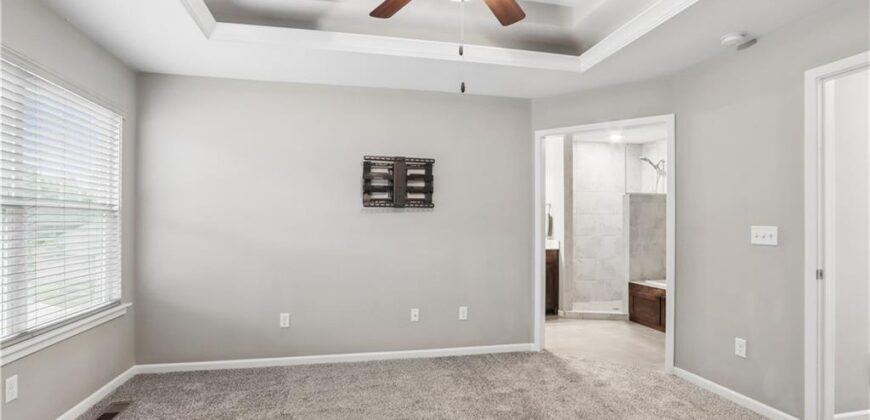 7700 N Lawn Avenue, Kansas City, MO 64119