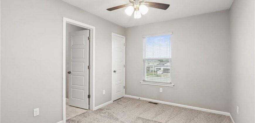 7700 N Lawn Avenue, Kansas City, MO 64119