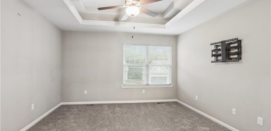 7700 N Lawn Avenue, Kansas City, MO 64119