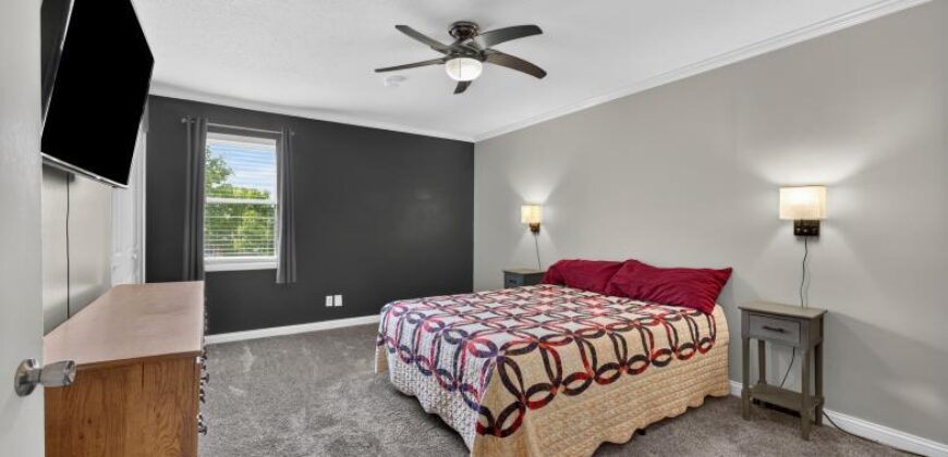 6811 N Askew Circle, Gladstone, MO 64119