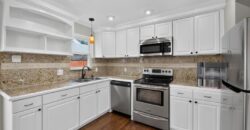 6811 N Askew Circle, Gladstone, MO 64119