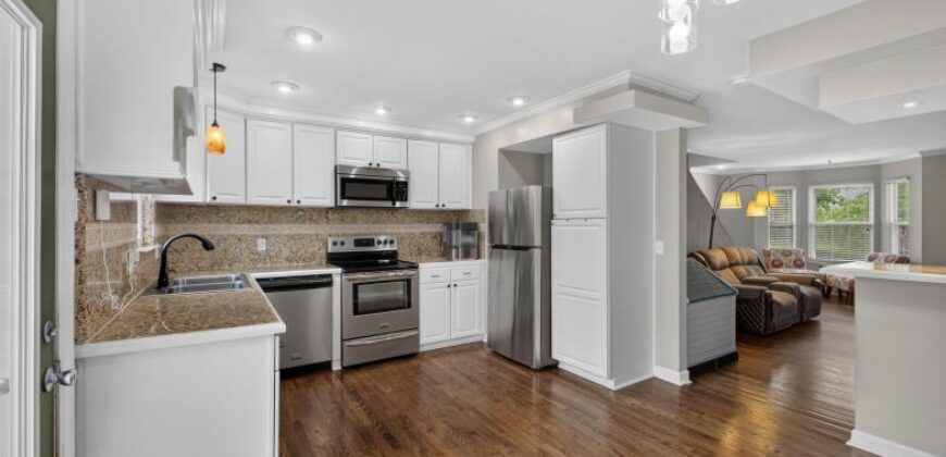 6811 N Askew Circle, Gladstone, MO 64119