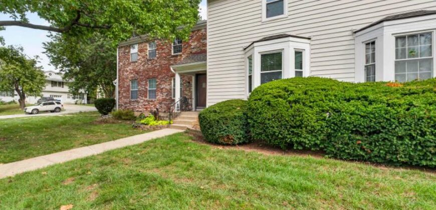 6811 N Askew Circle, Gladstone, MO 64119