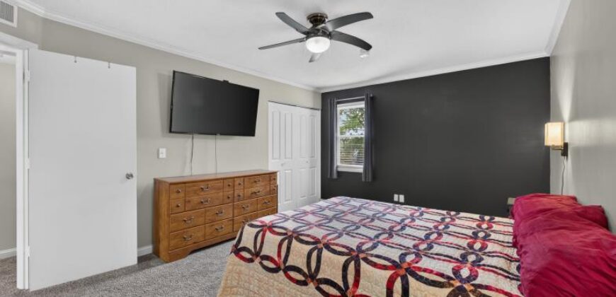 6811 N Askew Circle, Gladstone, MO 64119