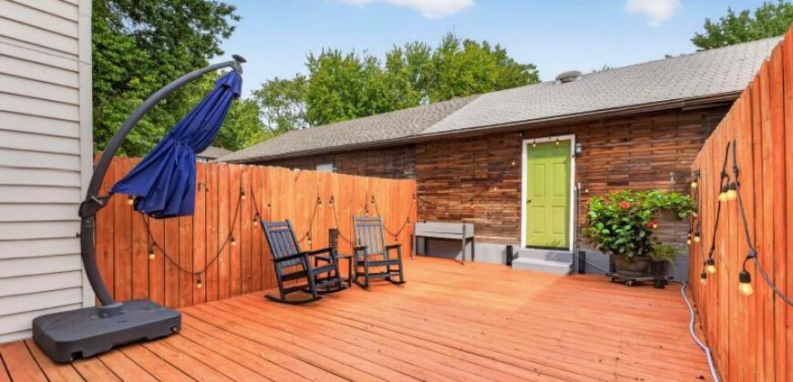 6811 N Askew Circle, Gladstone, MO 64119