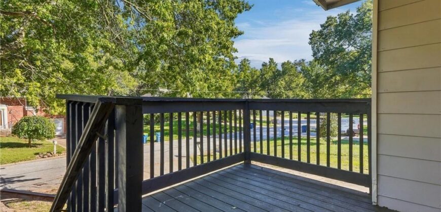 1210 N Withers Road, Liberty, MO 64068