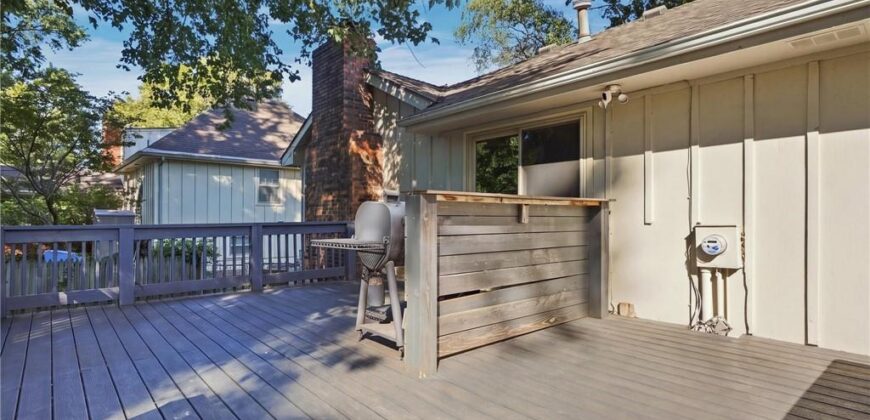 1210 N Withers Road, Liberty, MO 64068