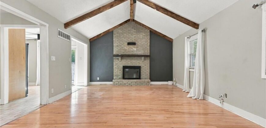1210 N Withers Road, Liberty, MO 64068