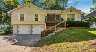1210 N Withers Road, Liberty, MO 64068