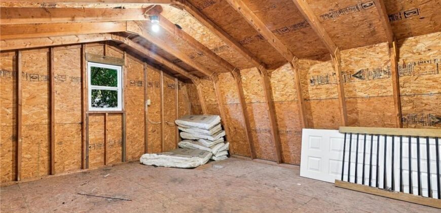 1210 N Withers Road, Liberty, MO 64068