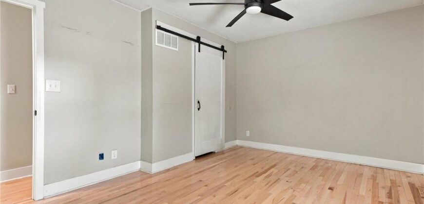 1210 N Withers Road, Liberty, MO 64068