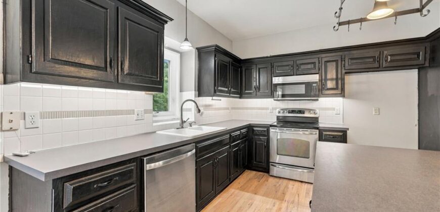 7552 N Tullis Avenue, Kansas City, MO 64158