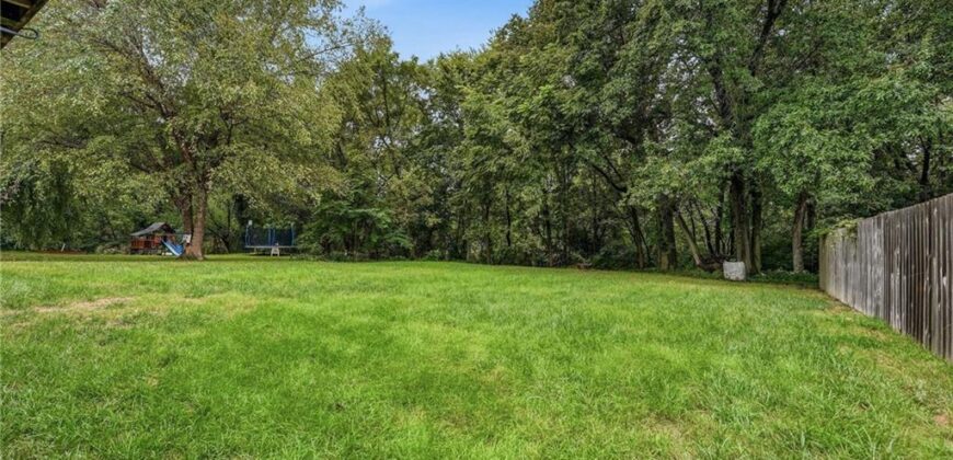 7552 N Tullis Avenue, Kansas City, MO 64158