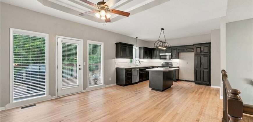 7552 N Tullis Avenue, Kansas City, MO 64158