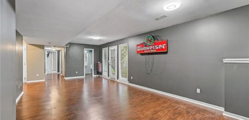 7552 N Tullis Avenue, Kansas City, MO 64158