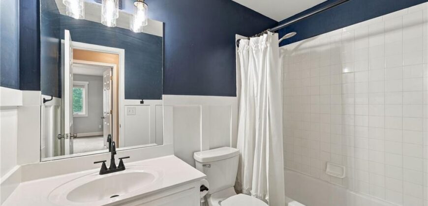 7552 N Tullis Avenue, Kansas City, MO 64158
