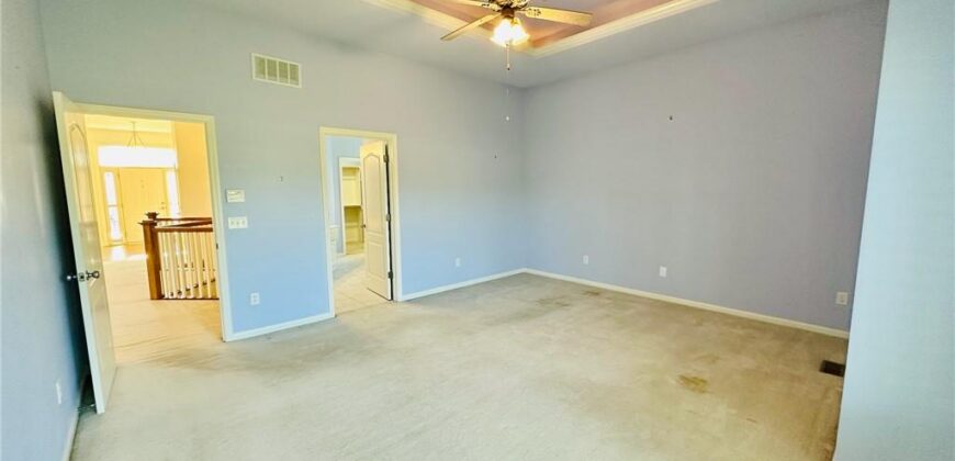 1912 Carter Court, Liberty, MO 64068