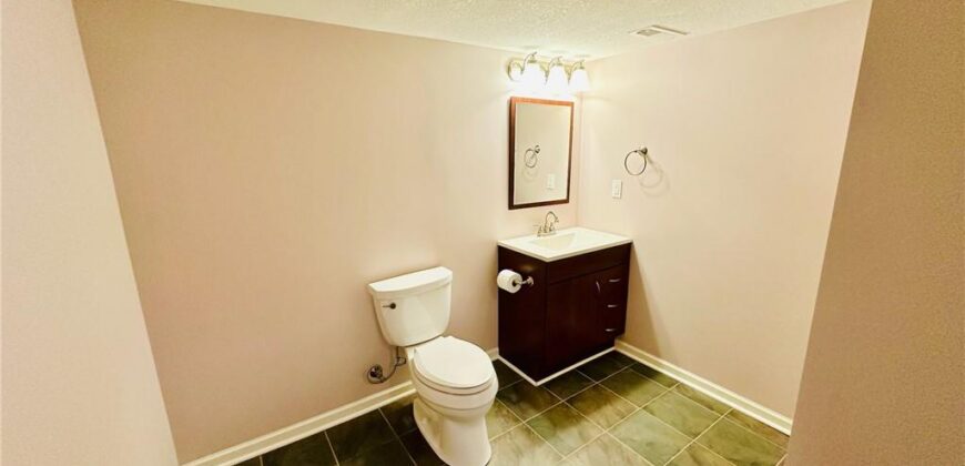1912 Carter Court, Liberty, MO 64068