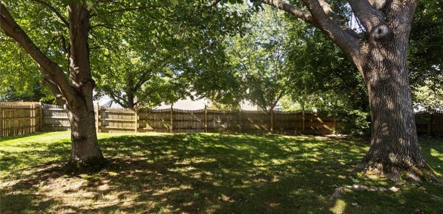 7820 N Olive Street, Kansas City, MO 64118