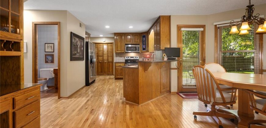 7820 N Olive Street, Kansas City, MO 64118