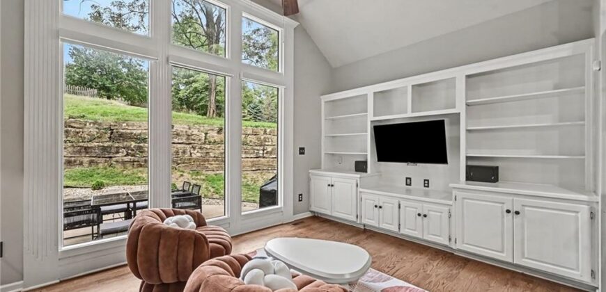 14090 NW 64th Terrace, Parkville, MO 64152