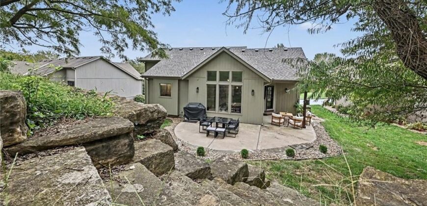 14090 NW 64th Terrace, Parkville, MO 64152