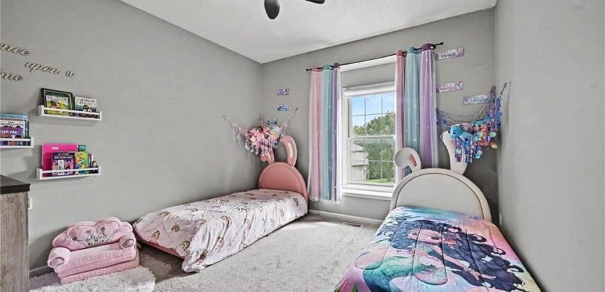 14090 NW 64th Terrace, Parkville, MO 64152