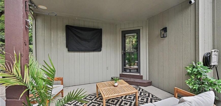 14090 NW 64th Terrace, Parkville, MO 64152