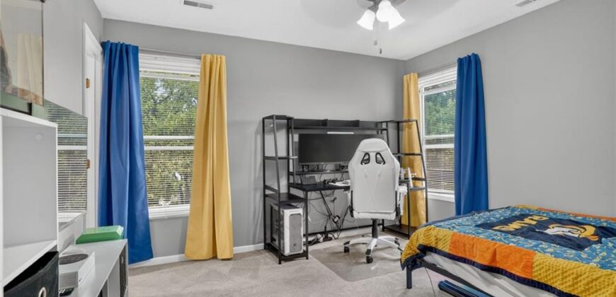 6216 NW 77th Street, Kansas City, MO 64151