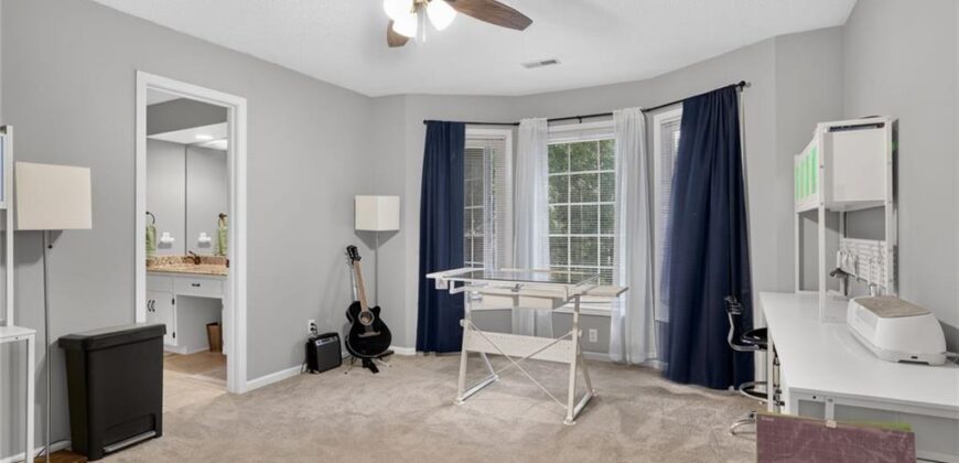 6216 NW 77th Street, Kansas City, MO 64151
