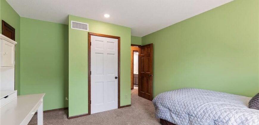 515 NW 43rd Terrace, Kansas City, MO 64116