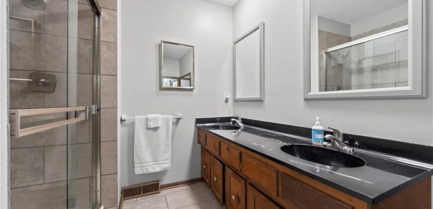 515 NW 43rd Terrace, Kansas City, MO 64116