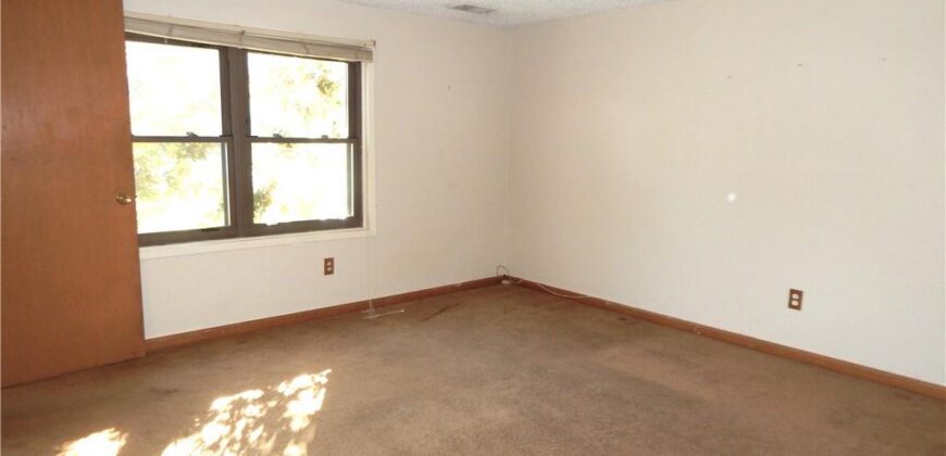 5360 N RICHMOND Avenue, Kansas City, MO 64119