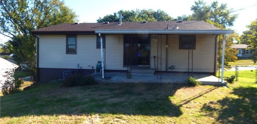 5360 N RICHMOND Avenue, Kansas City, MO 64119