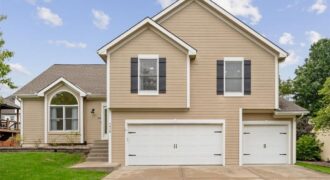 7418 N Sycamore Avenue, Kansas City, MO 64158