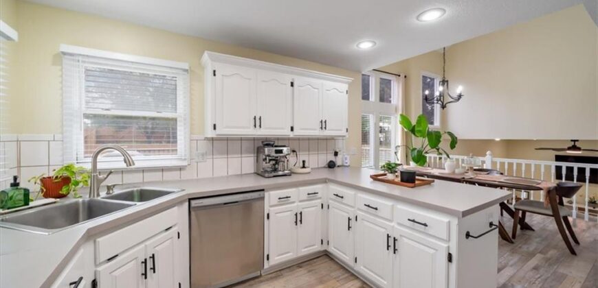 7418 N Sycamore Avenue, Kansas City, MO 64158